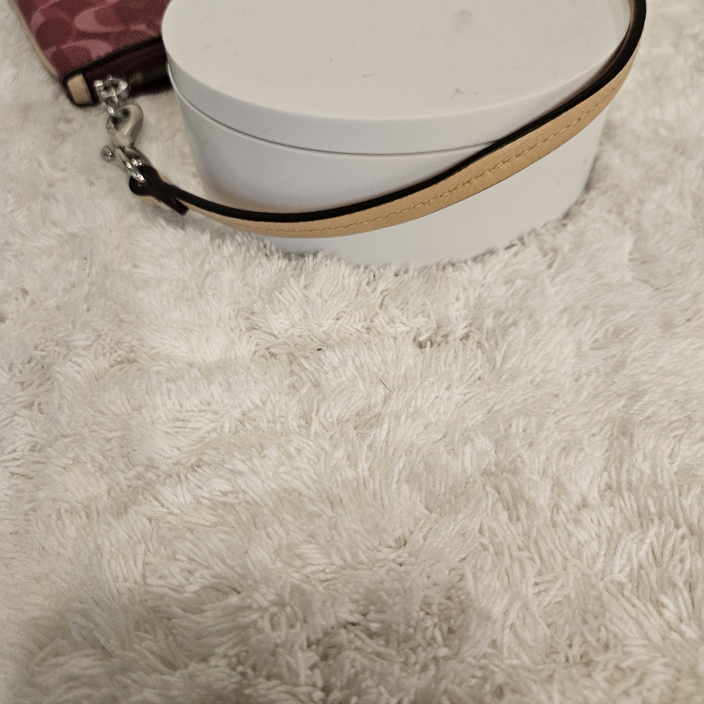 Coach Signature Nwot Wristlet in Burgundy - Picture 10 of 11